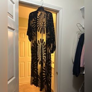 One size fits most black lace coverup, duster